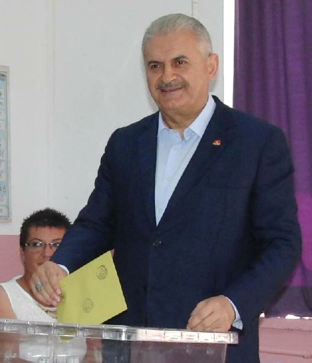 Başbakan Yıldırım Oyunu İzmir\'de Kullanacak