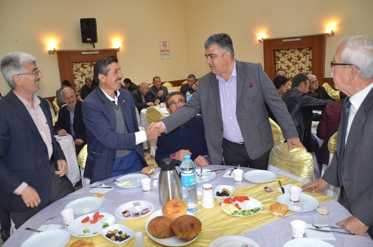 Başkan Özgüven: "Biz, Muhtarlarımızla El Ele Daha Çok Hizmet İçin \'Evet\' Diyeceğiz"