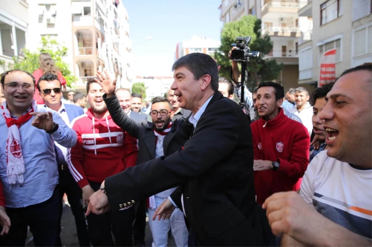 Başkan Türel\'den Antalyaspor Taraftarlarına Ziyaret