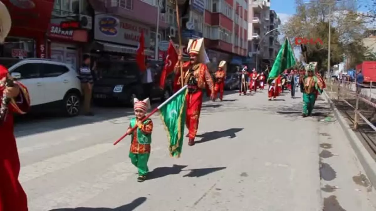 Burdur AK Parti\'den Referandum Yürüyüşü