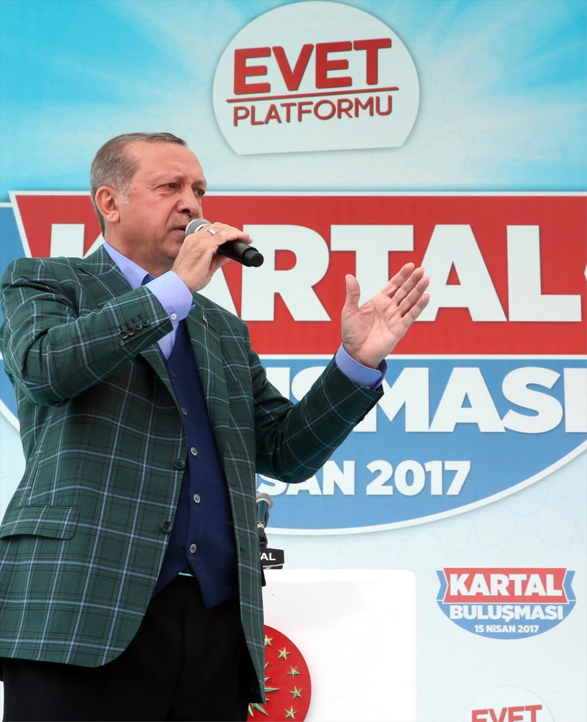 Erdoğan Referanduma Saatler Kala Avrupa\'yı Topa Tuttu: Yanınıza Kar Kalmayacak