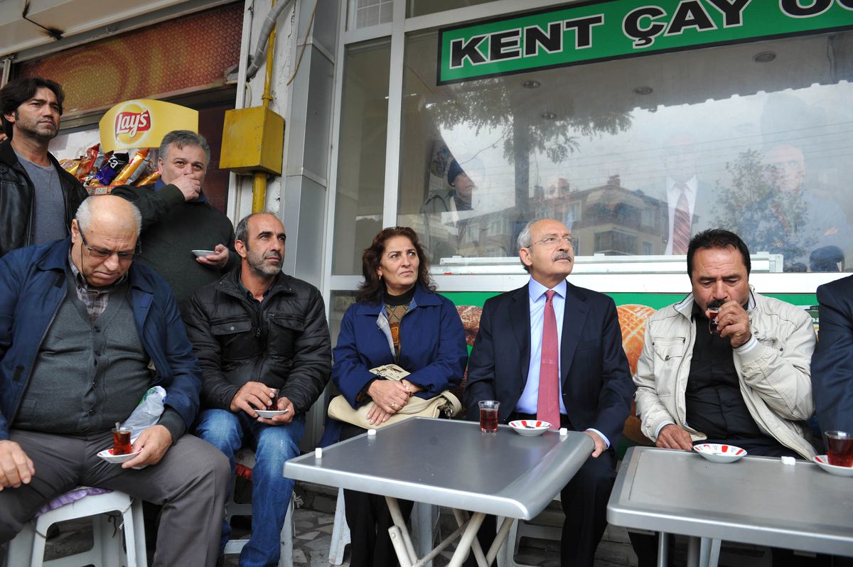 Dha Ankara - Kılıçdaroğlu, Başkentte Vatandaşlarla Çay İçti