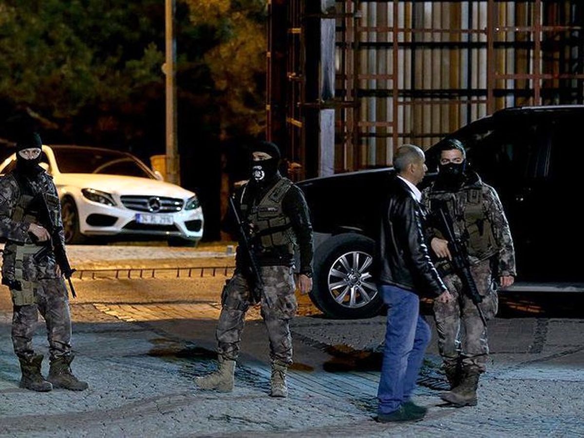 Dur" İhtarına Uymayan Araca Ateş Açıldı: 2 Ölü, 1 Yaralı