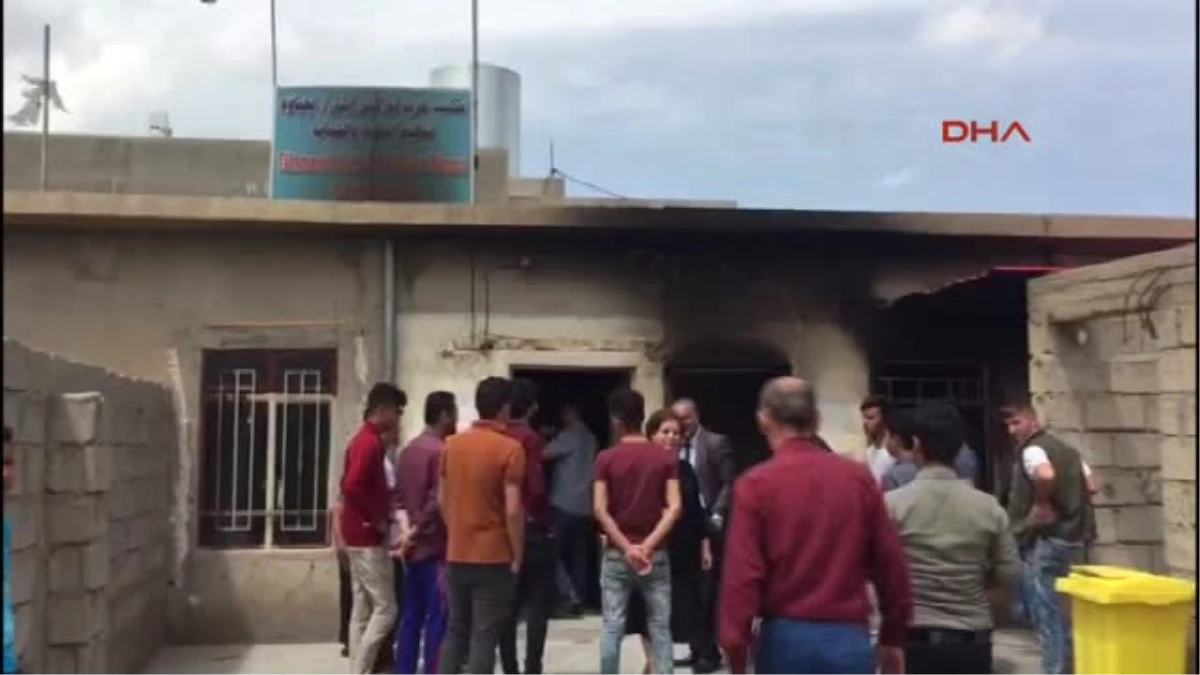 Kerkük\'e Bağlı Yahyava Köyündeki Türkmeneli Partisi Binası Kundaklandı