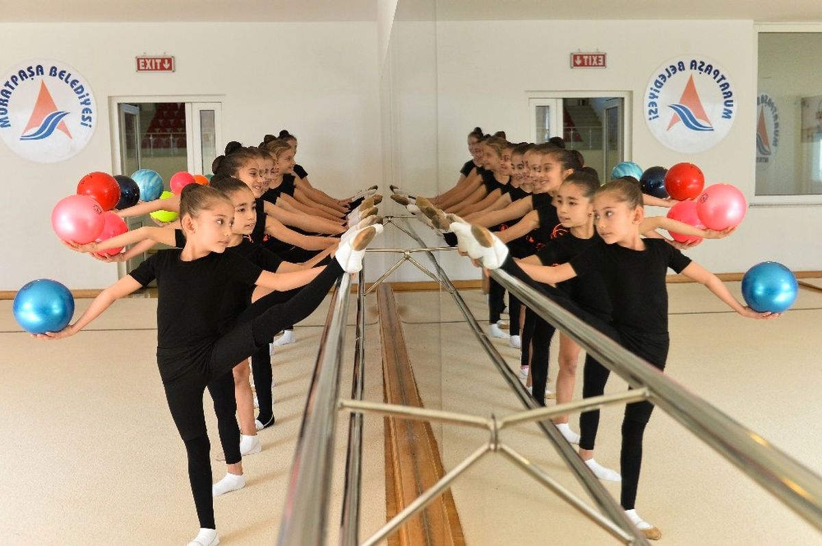 Muratpaşa\'dan Bir İlk: Antalya Çocuk ve Genç Bale Festivali
