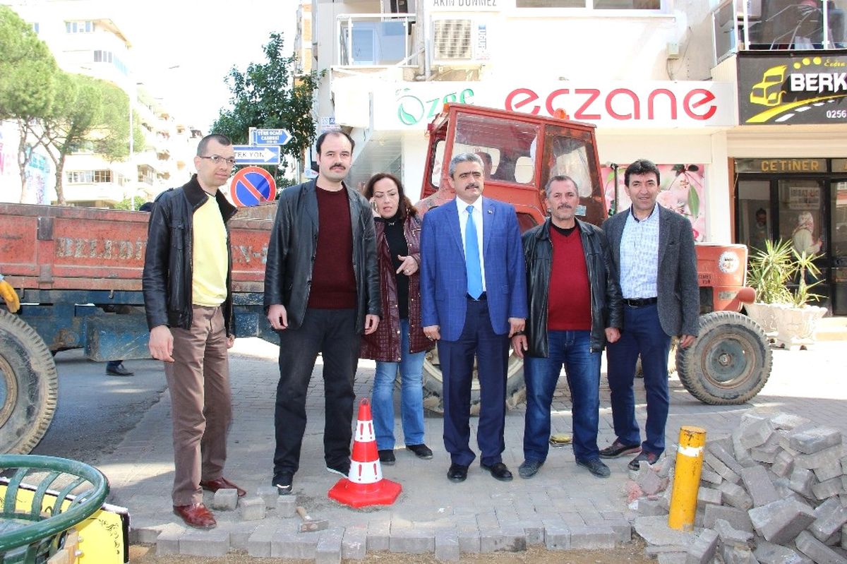 Nazilli\'de Ana Yollar Engelliler İçin Yenileniyor