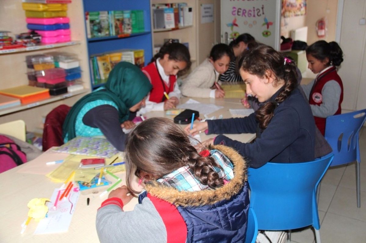 Van\'da Ortaokul Öğrencileri Gazete Çıkaracak