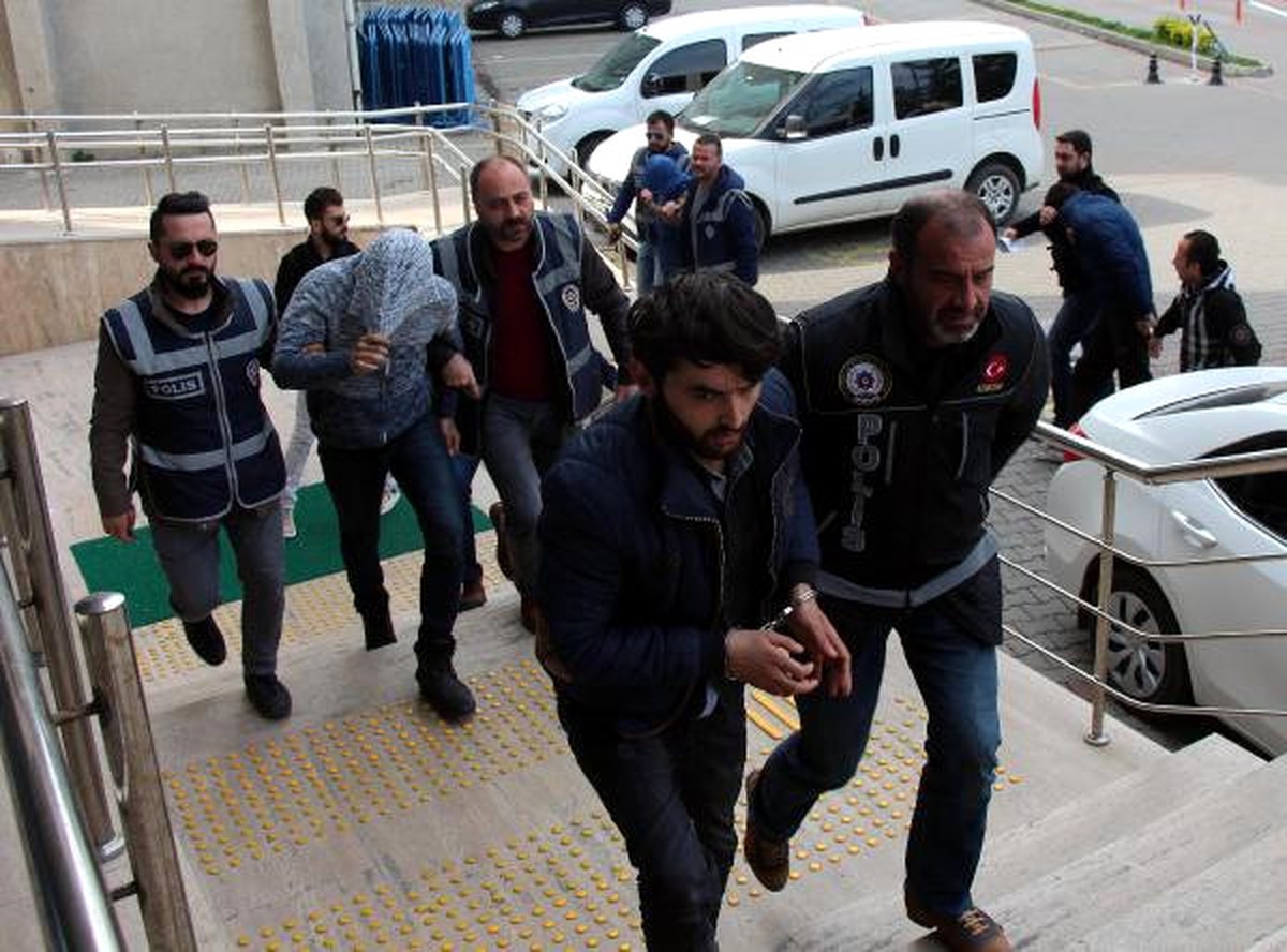 Zonguldak\'ta Uyuşturucu Operasyonu: 5 Gözaltı