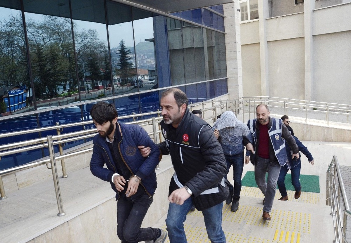 Zonguldak\'ta Uyuşturucu Operasyonu: 5 Şüpheli Adliyede