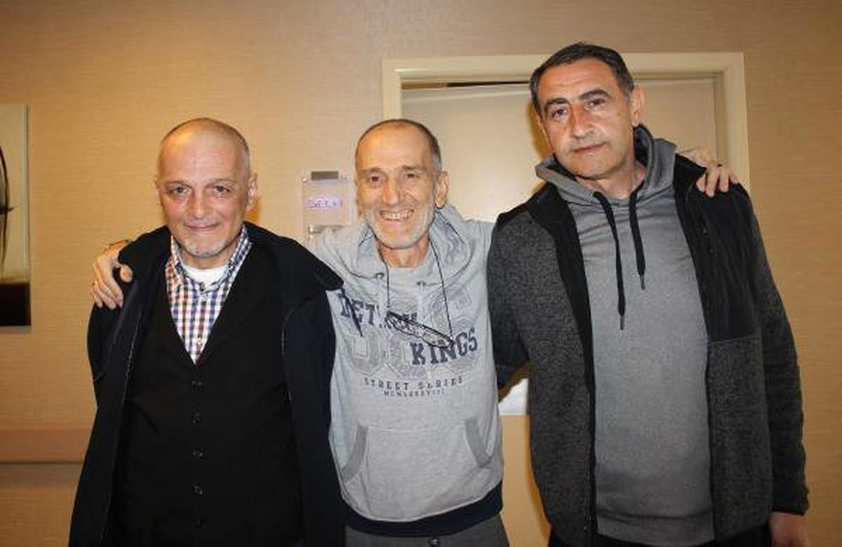 3 Gürcü Hastaya İzmir\'de Karaciğer Nakli