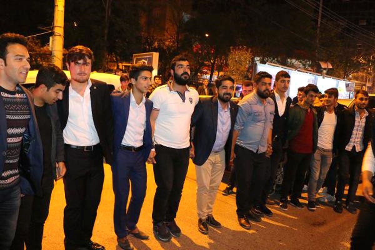 Adıyaman\'da \'Evet\' Kutlaması