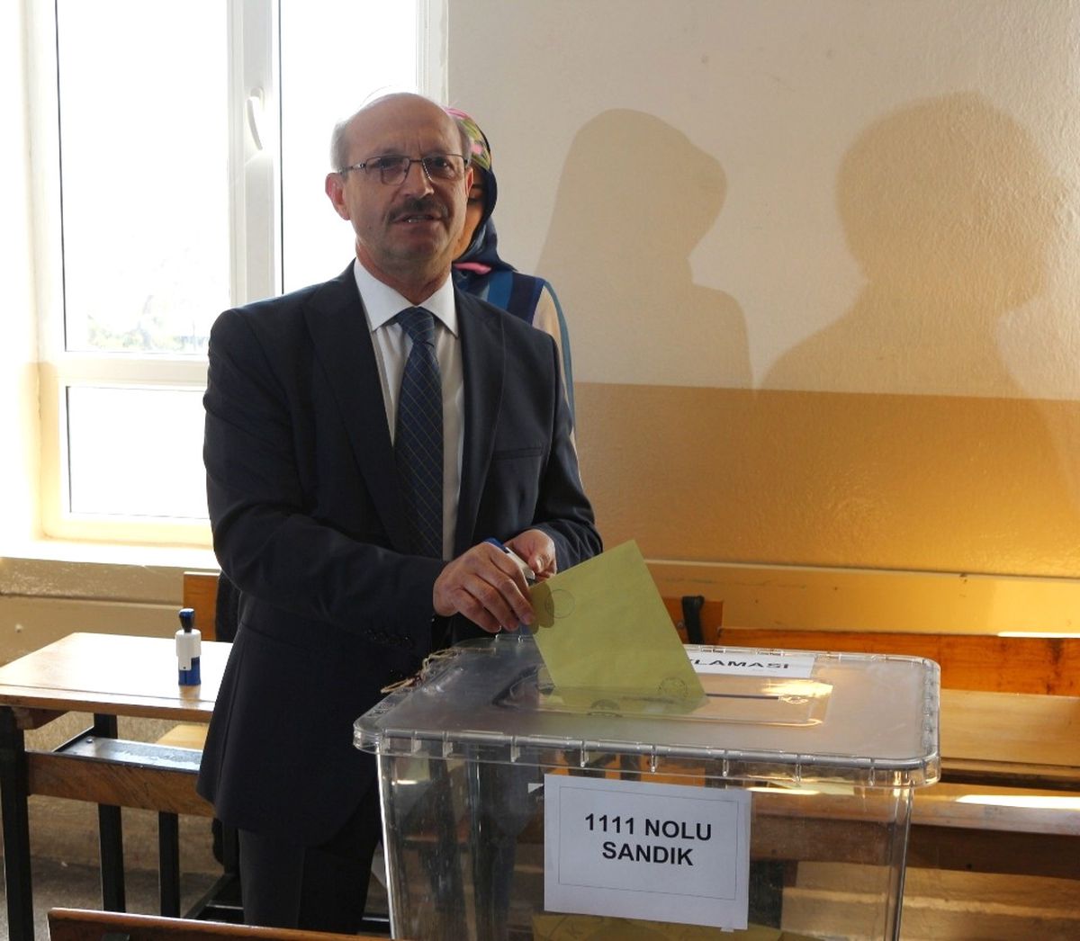 AK Parti\'li Sorgun, Oyunu Kullandı
