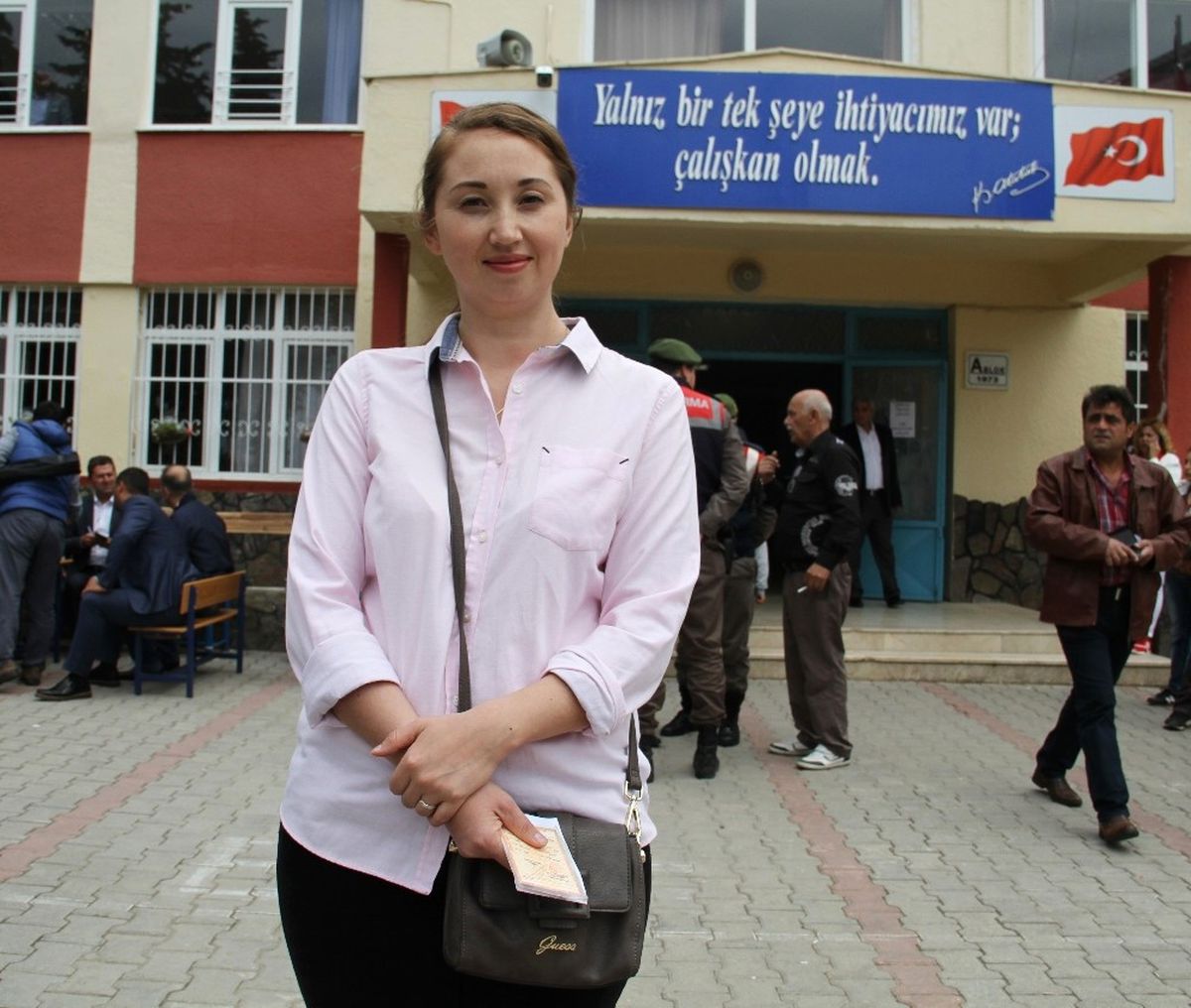 Antalya\'da Yerleşik Yabancılar Sandık Başına Gitti