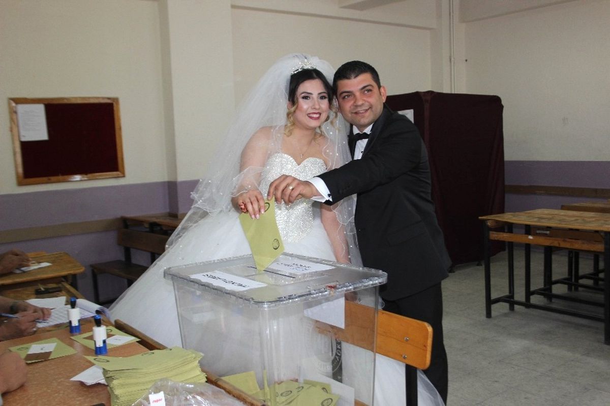 Aydın\'da Sandığa Yoğun İlgi