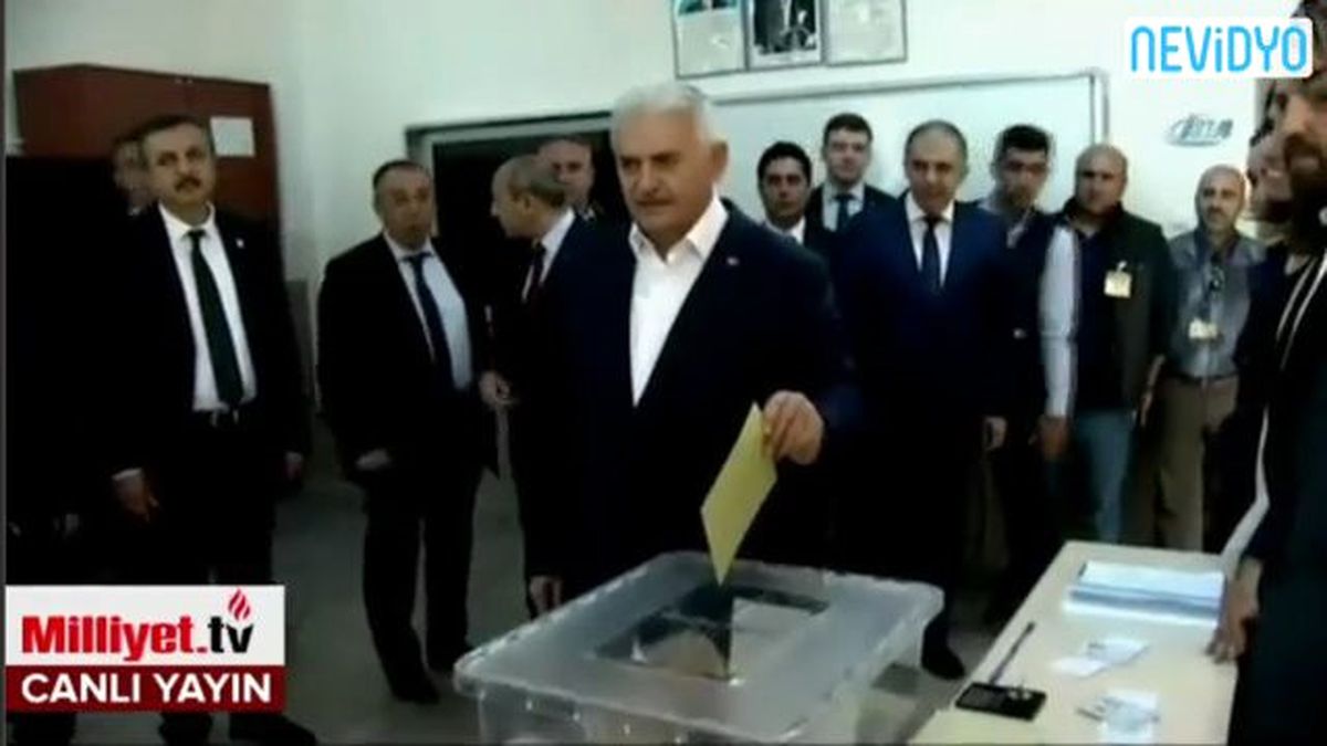 Başbakan Binali Yıldırım Oyunu Kullandı