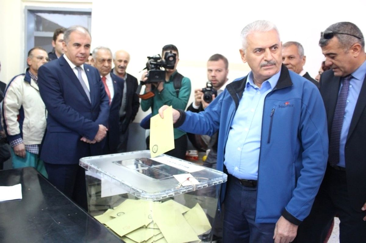 Başbakan Yıldırım, Oyunu Menderes\'te Kullanacak