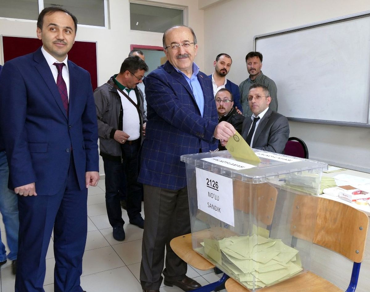Başkan Gümrükçüoğlu Oyunu Kullandı