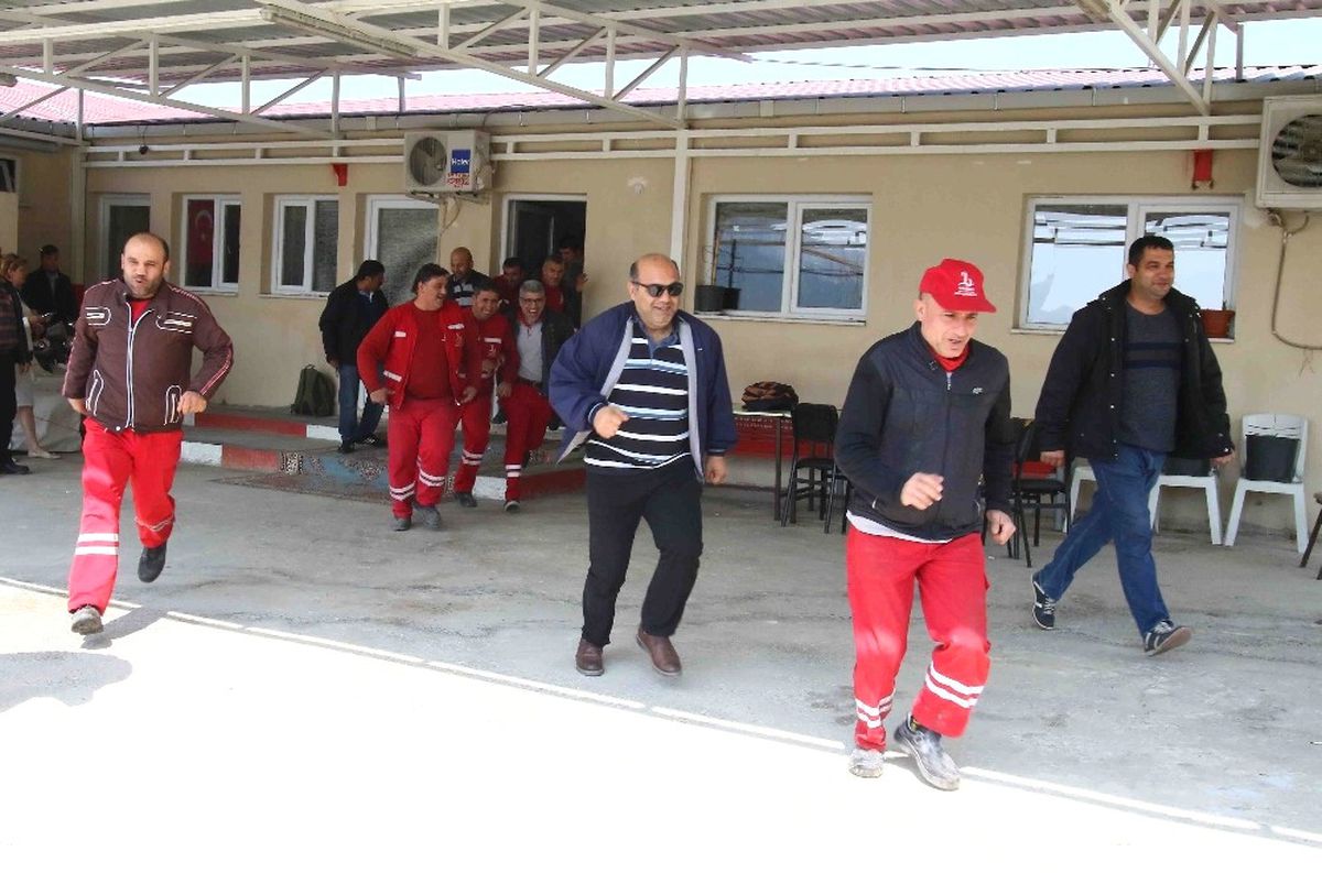 Bayraklı\'da Gerçeğini Aratmayan Tatbikat