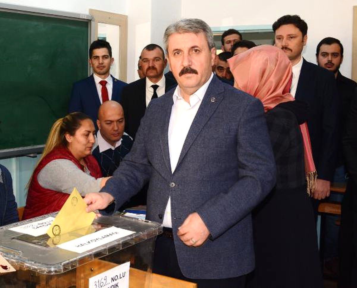 BBP Lideri Destici, Oyunu Kullandı