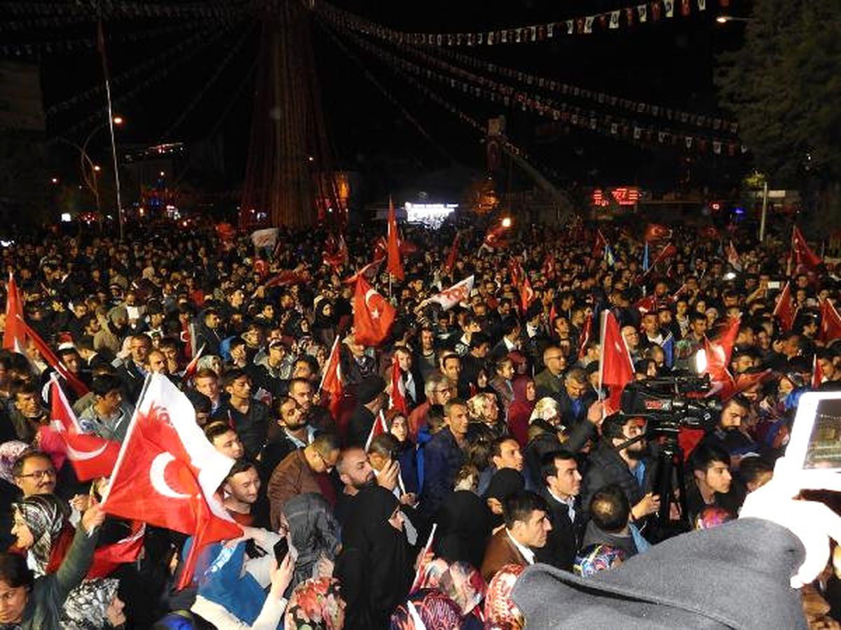Çorum\'da \'Evet\' Sevinci