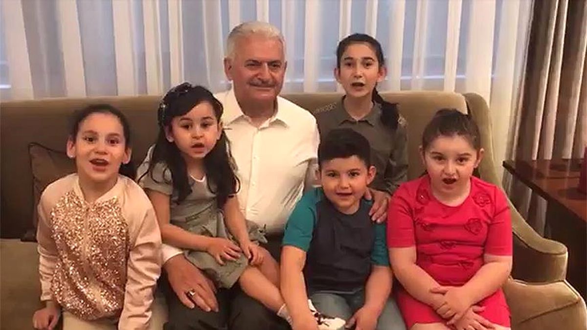 Dha Ankara - Binali  Yıldırım\'dan Torunlarıyla Halk Oylaması Mesajı