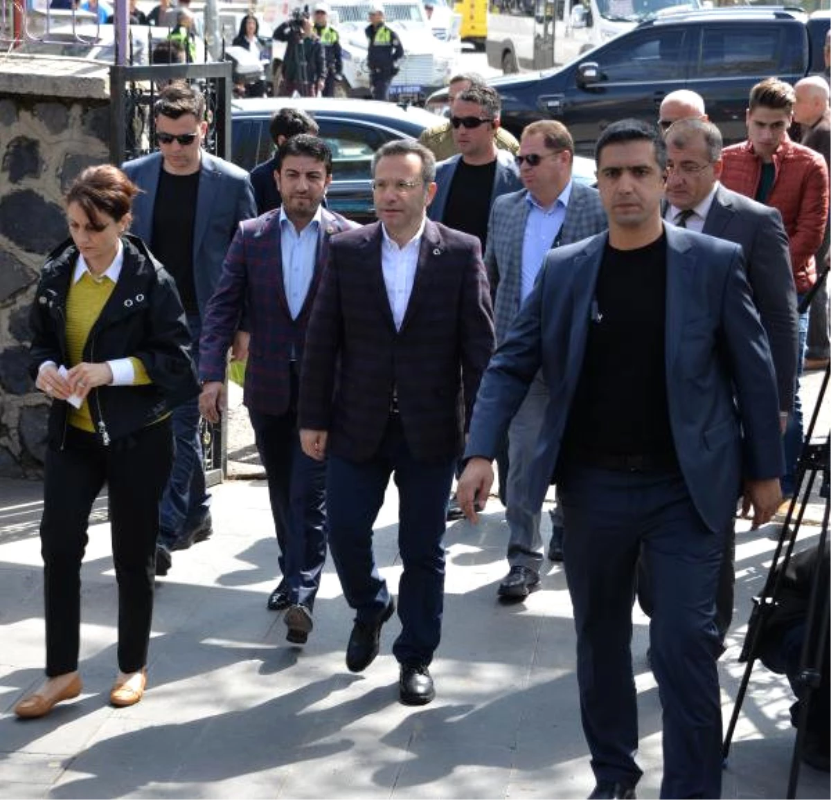 Diyarbakır Valisi Aksoy; 10 Bini Aşkın Görevli Seçim Güvenliğini Sağlıyor