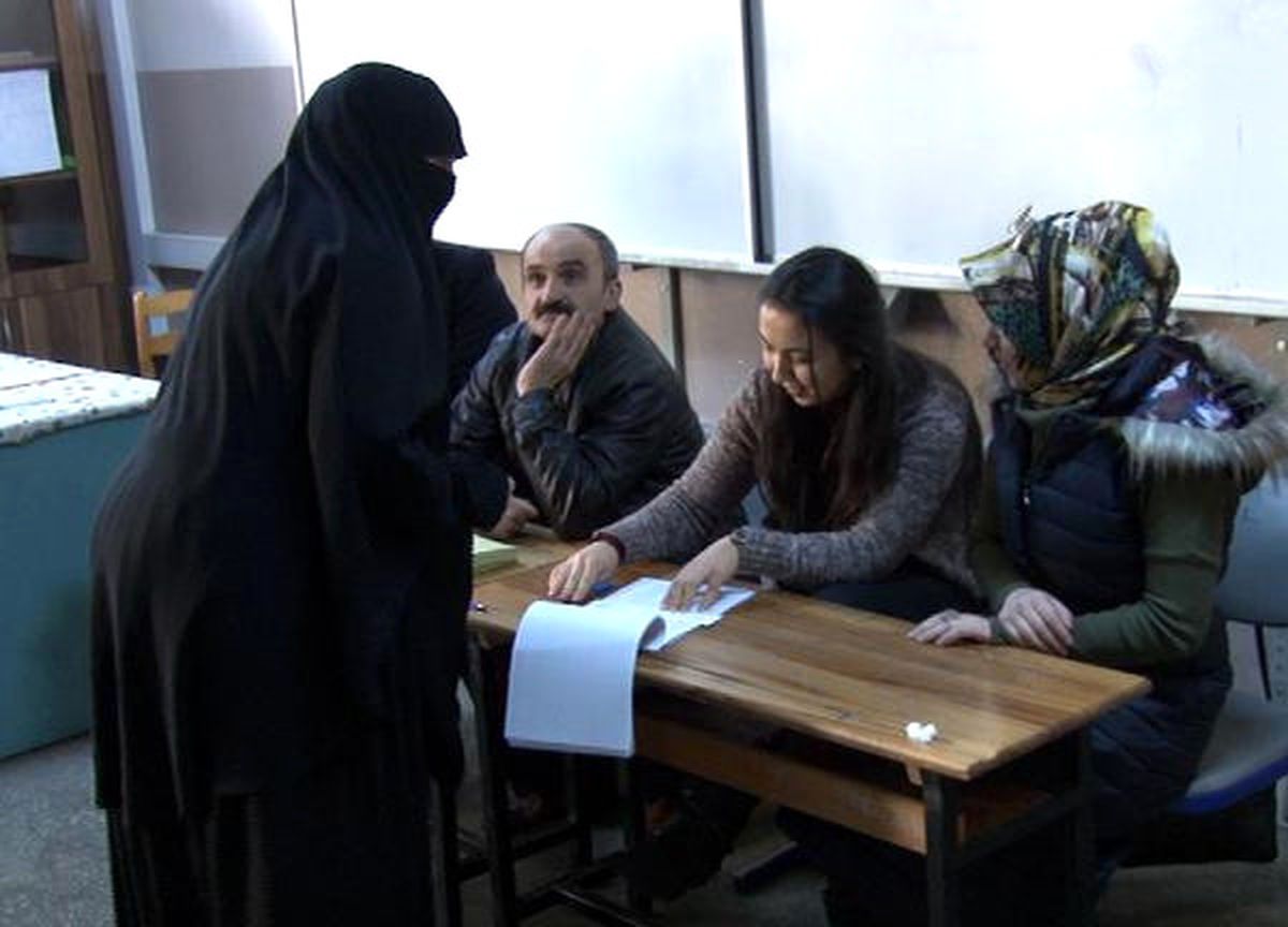 Doğu\'da Referandum Başladı