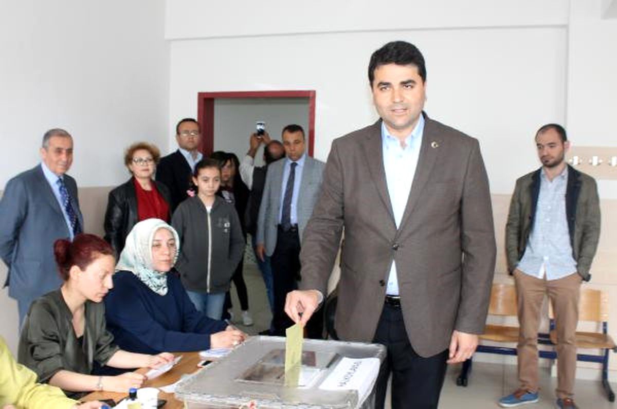 DP Genel Başkanı Uysal Oyunu Kullandı