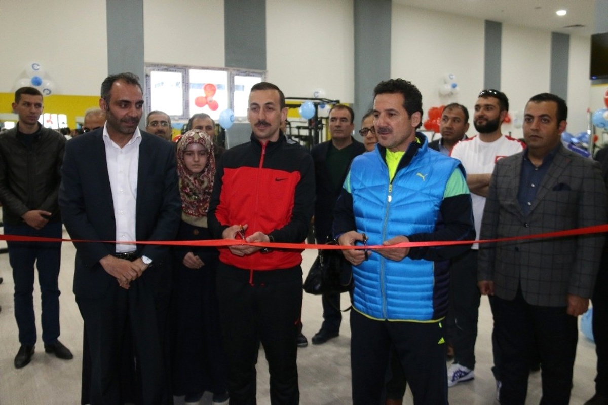 Edremit\'te Fitness Salonu Açıldı
