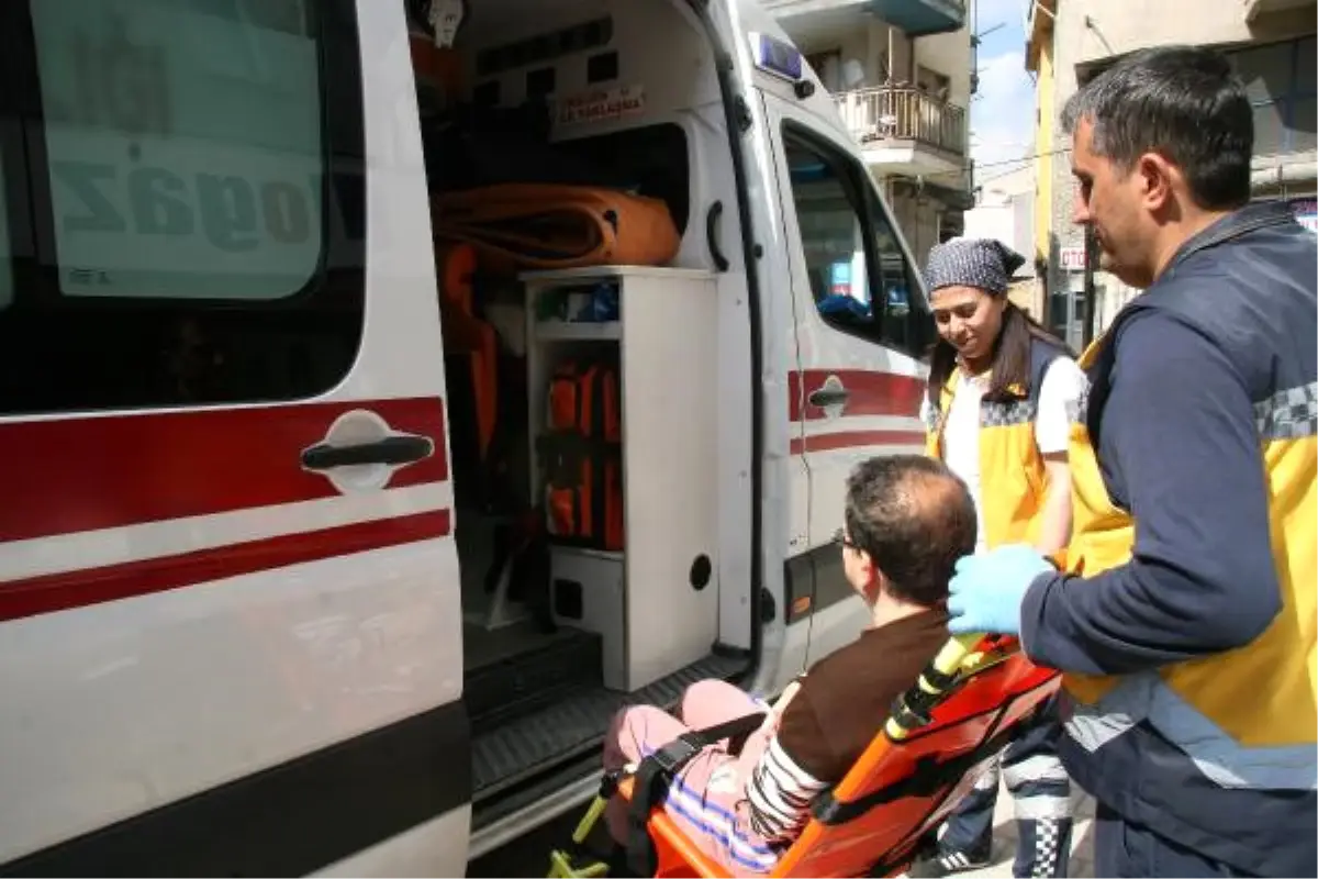 Felçli Hasta Ambulansta Oy Kullandı