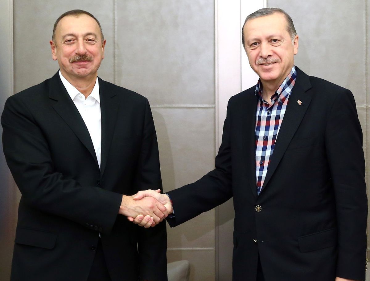Ilk Tebrik Aliyev\'den
