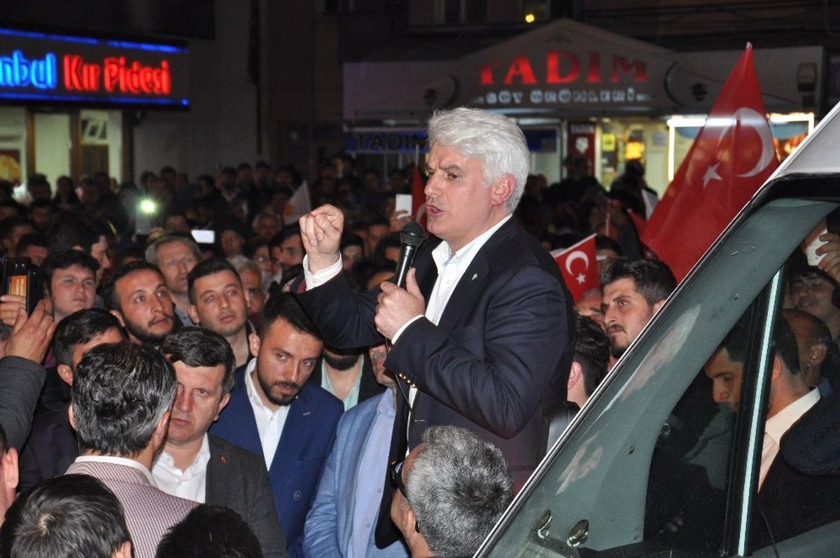 İnegöl\'de Yüzde 69.97 Coşkusu