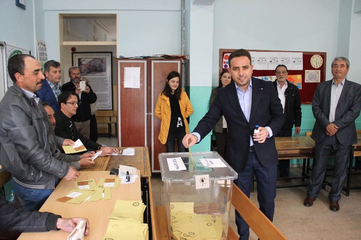 İshak Gazel Oyunu Şehitler Ortaokulunda Kullandı