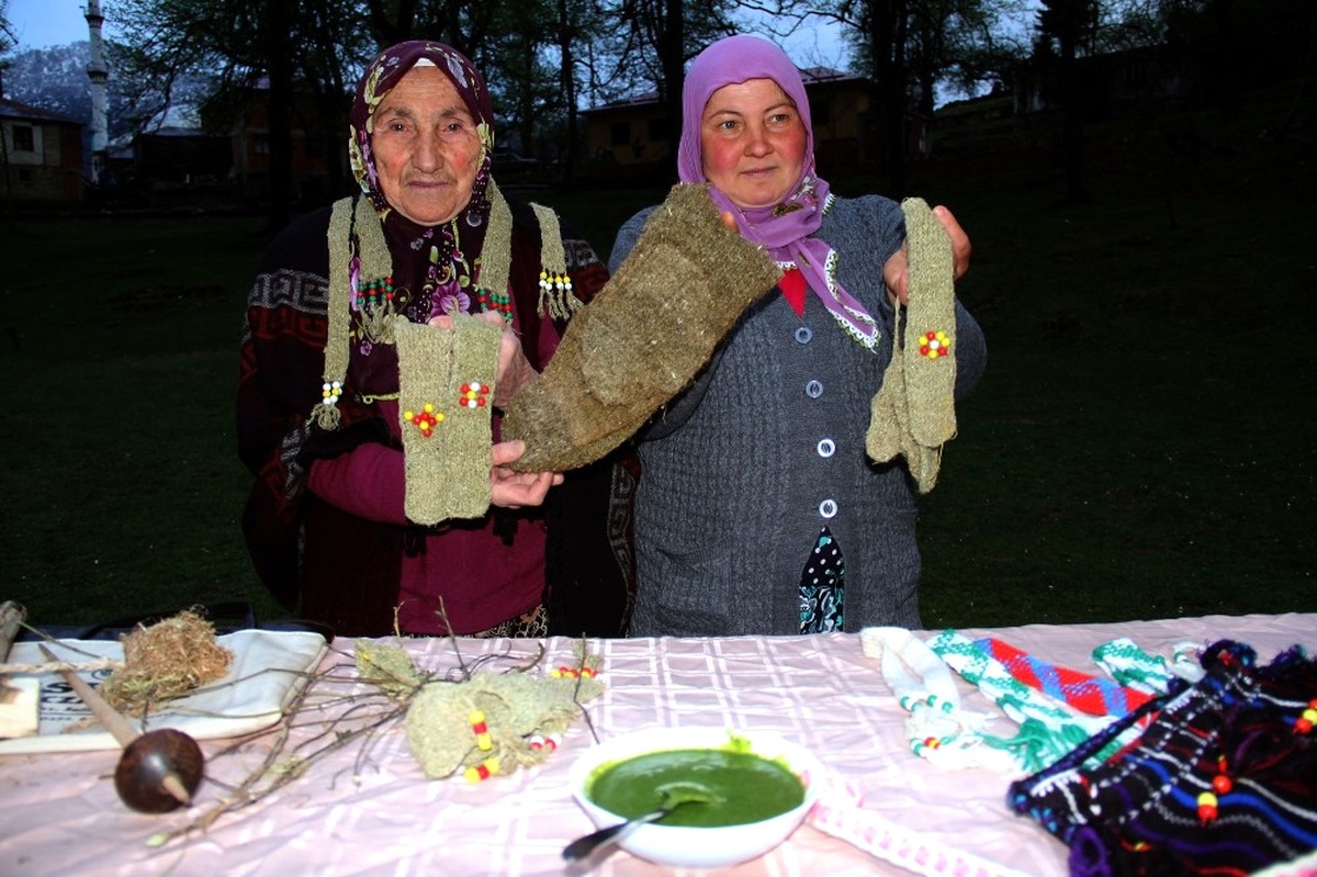 Giresunlu Kadınlar, Isırgan Otundan İplik Elde Etmeyi Başardı