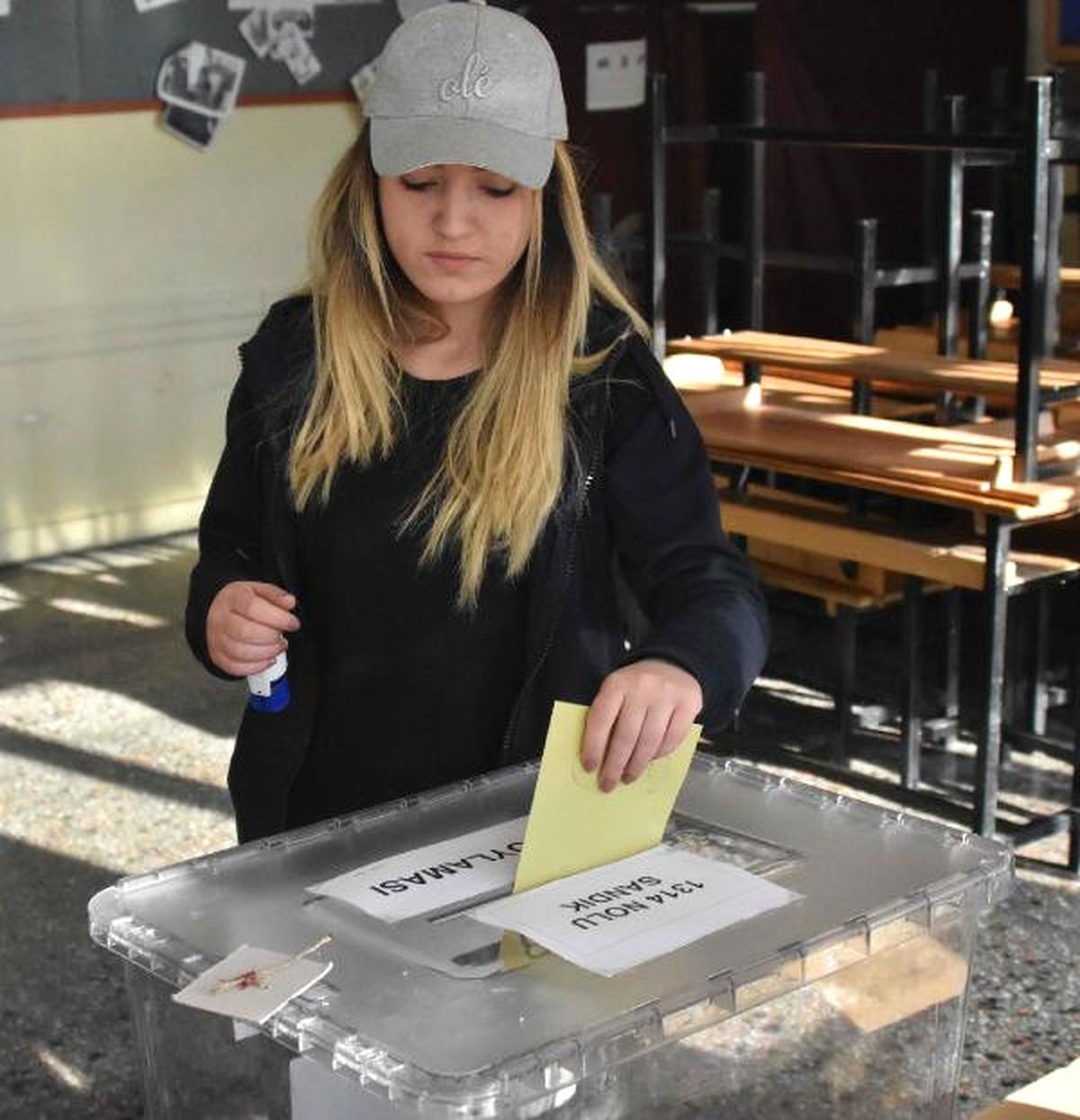 Konya\'da Seçmen Referandum İçin Sandık Başına Gitti