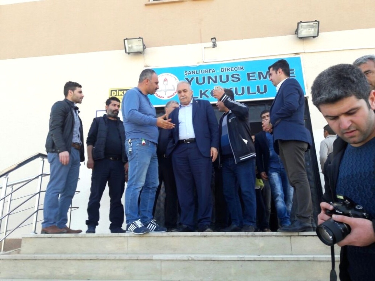 Milletvekili Fakıbaba Oyunu Birecik\'te Kullandı