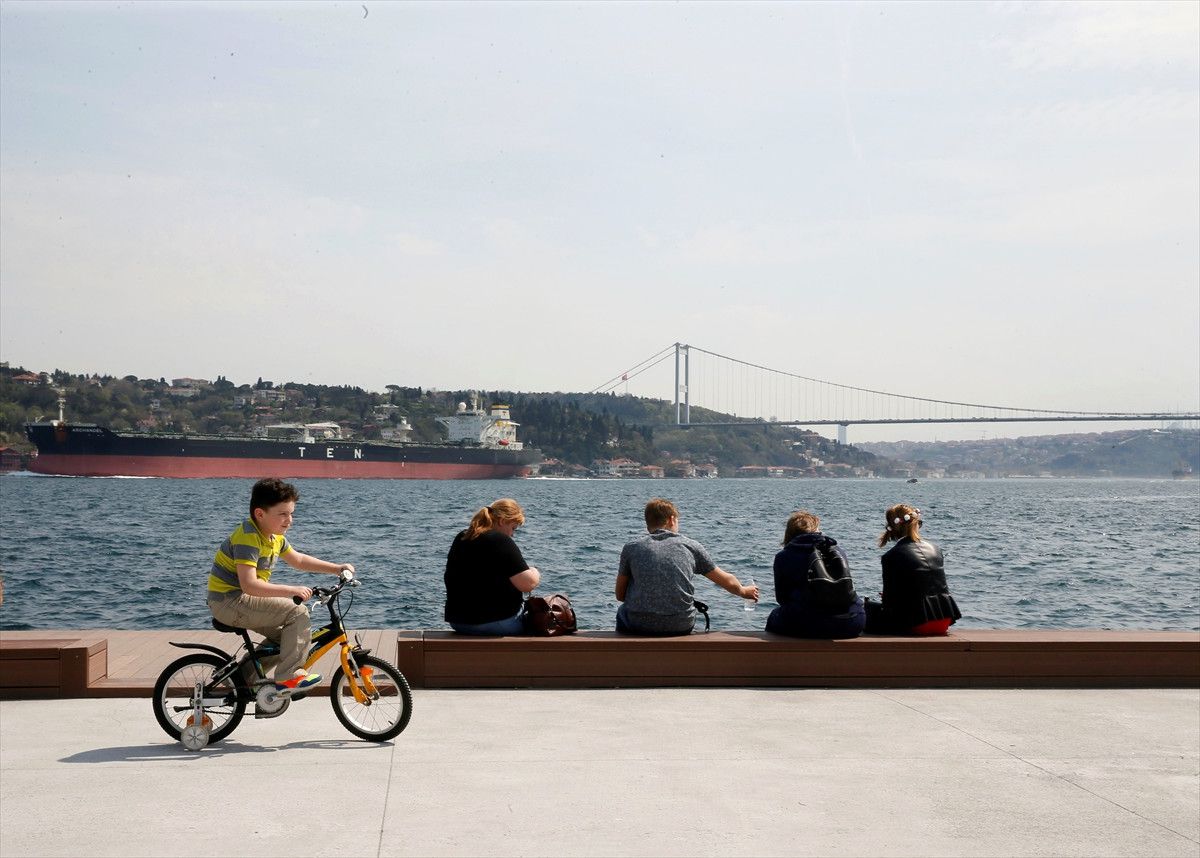 Oyunu Kullanan Sahile Koştu