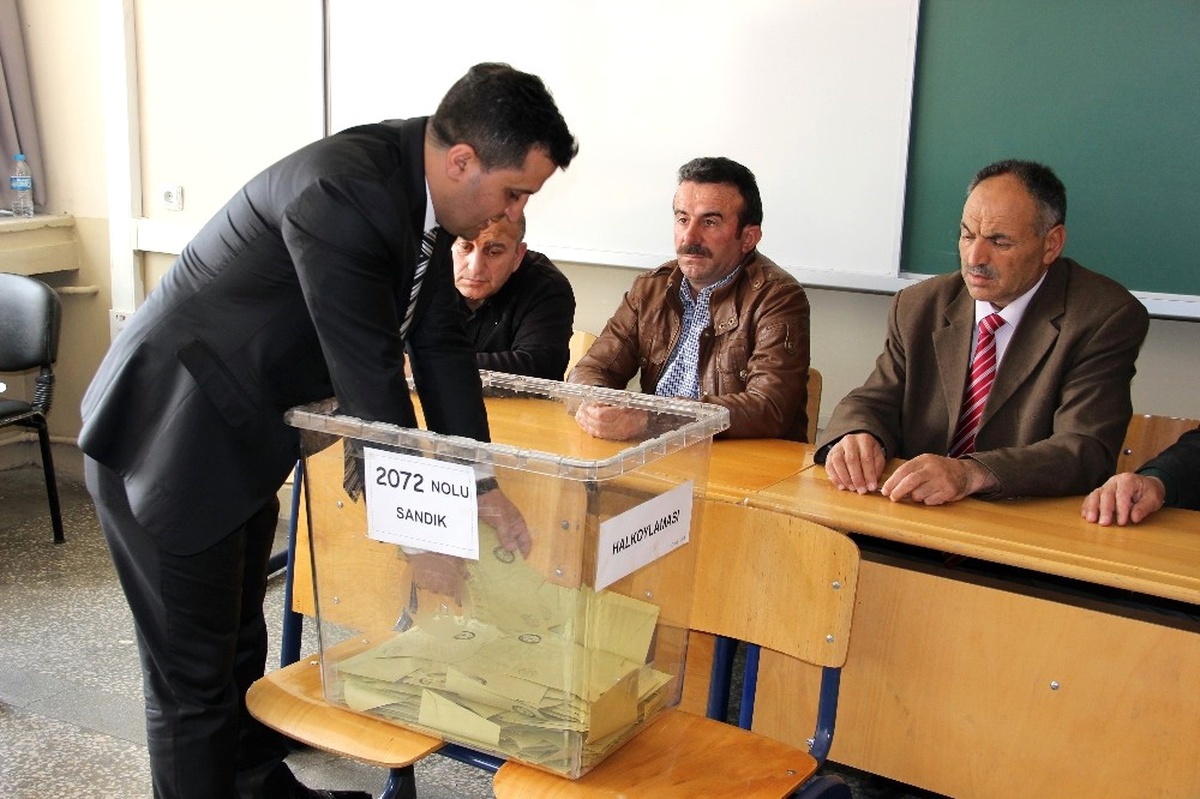 Sivas\'ta Oy Verme İşlemi Tamamlandı