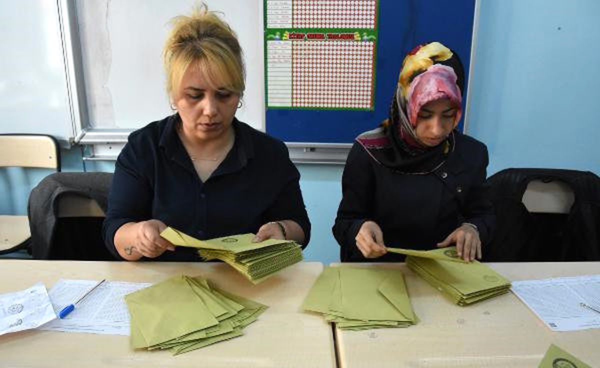 Sivas\'ta Seçmen Sandık Başına Gitti (2)