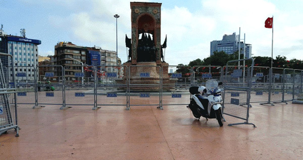 Son Dakika! Taksim Meydanı Trafiğe Açıldı