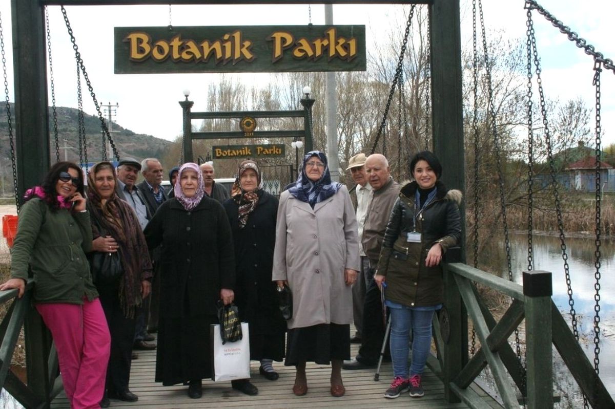 Yaşlı Merkezi\'nden Botanik Park\'a Gezi