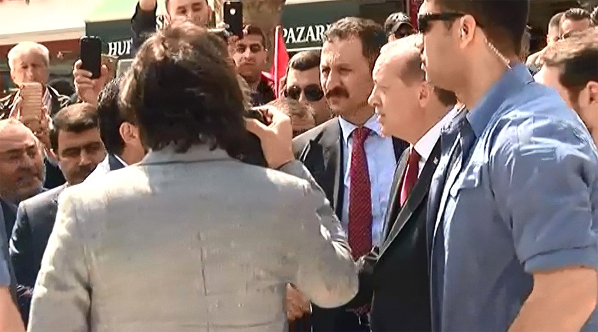 Cumhurbaşkanı Erdoğan, Eyüp Sultan\'ı Ziyaret Etti
