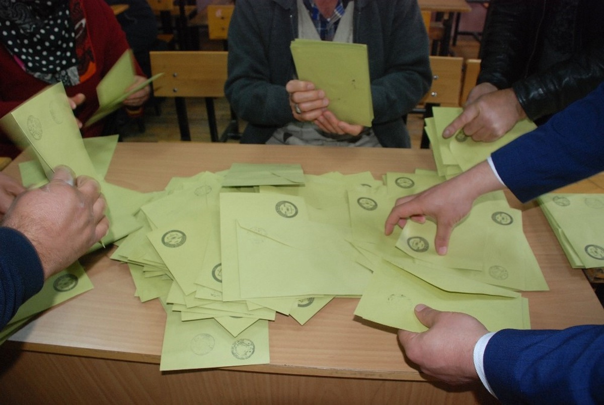 Doğu Akdeniz\'de Referanduma Katılım Oranı Arttı