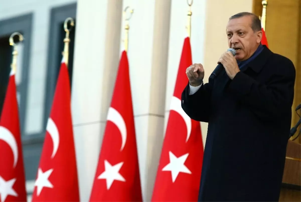 Erdoğan\'dan Agit\'e: "Haddinizi Bilin" (1)