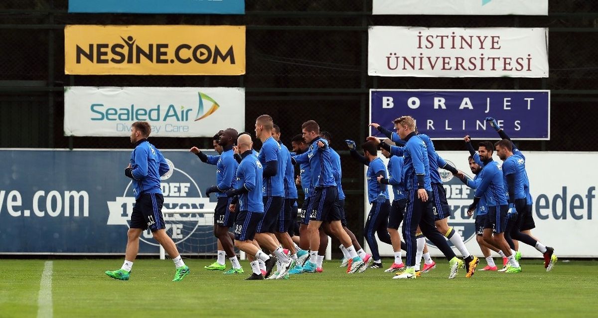 Fenerbahçe\'de Derbi Hazırlıkları Sürüyor
