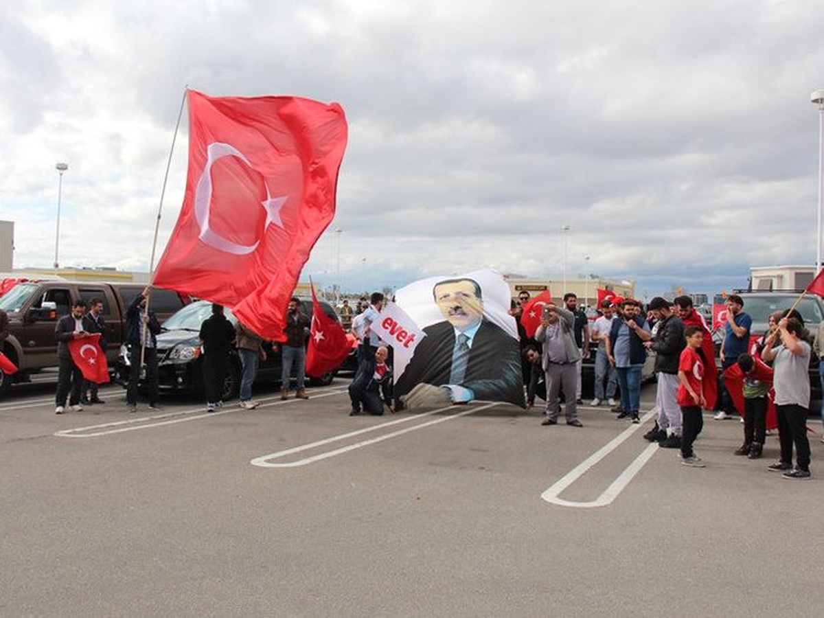 Halk Oylamasının Sonuçları Kanada\'da Kutlandı