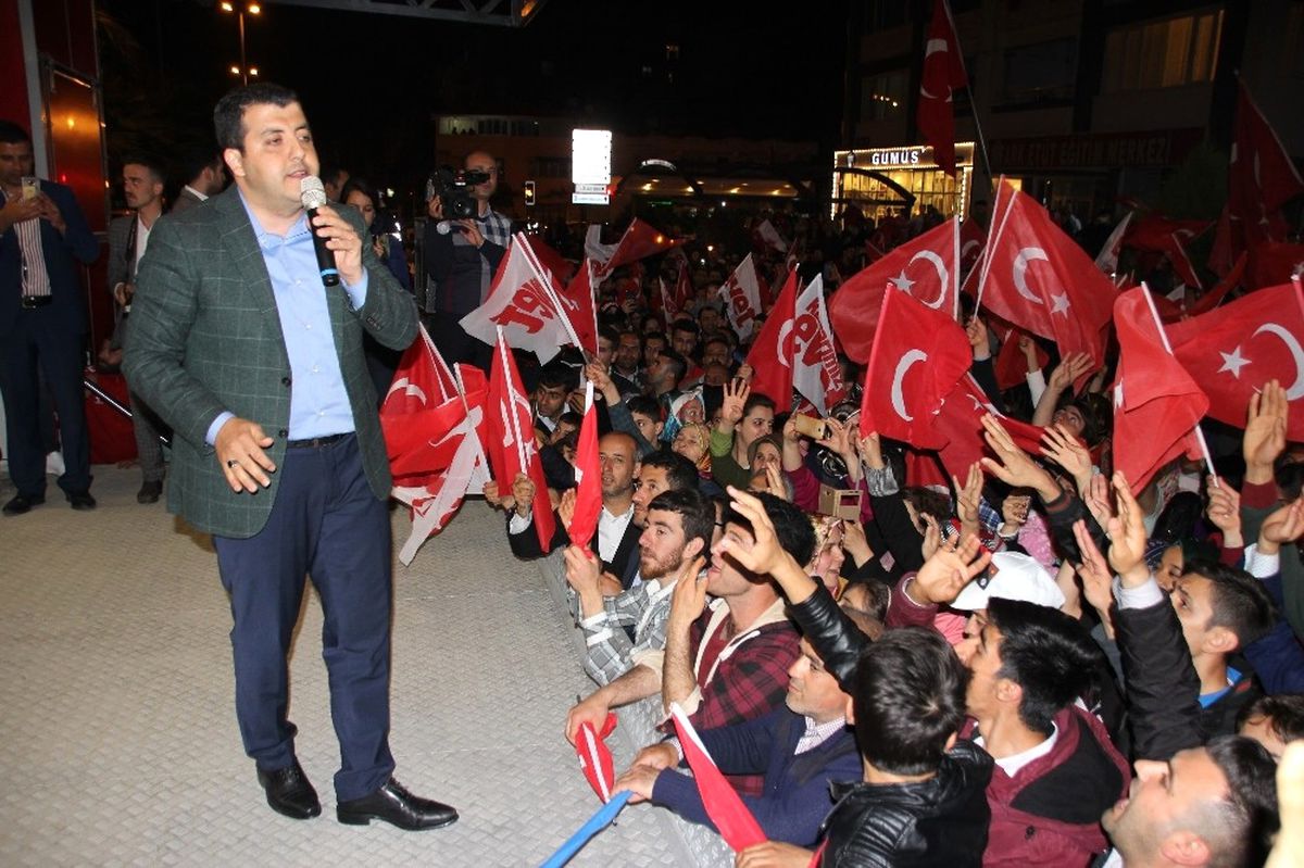 Hatay\'da Referandum Kutlaması