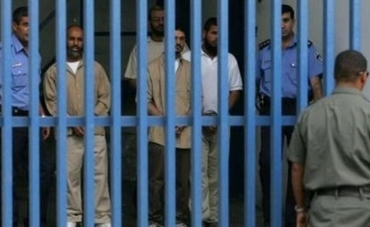 İsrail Açlık Grevi Başlatan Filistinlileri Cezalandırıyor