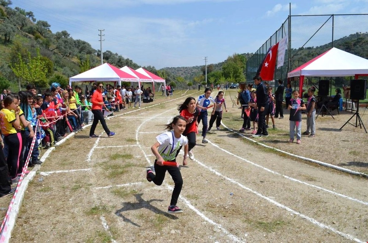 Koçarlı\'da Atletizm Şenlikleri Düzenlendi