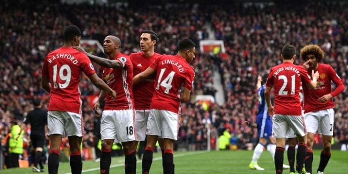 Manchester United Rövanşı Aldı
